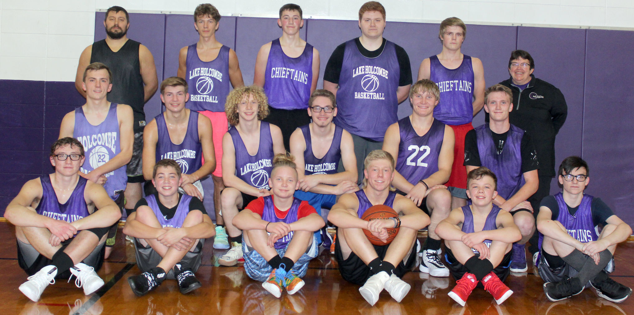 2019-20 Lake Holcombe Boys Basketball Team